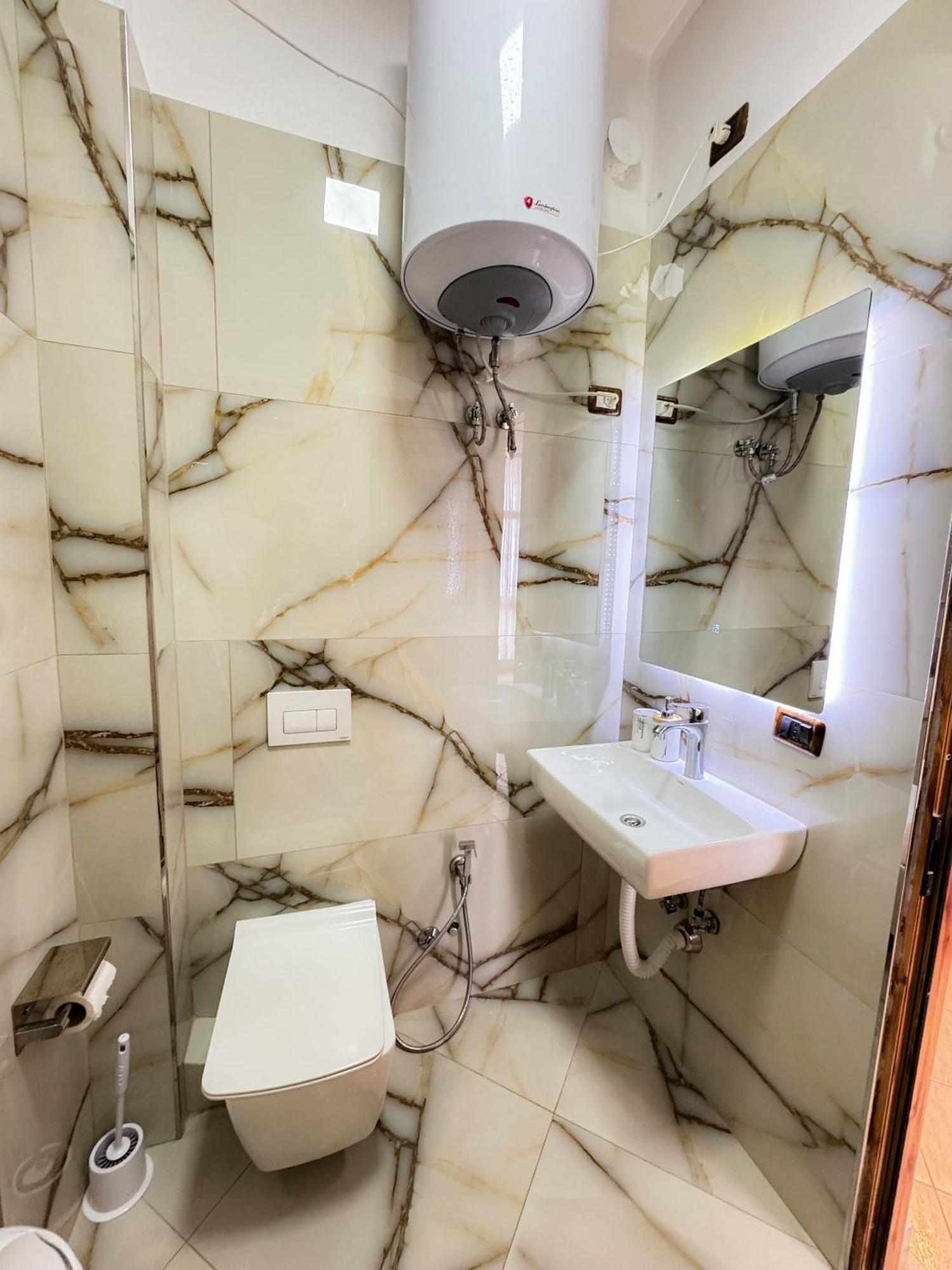 Eden Hotel Shëngjin المظهر الخارجي الصورة