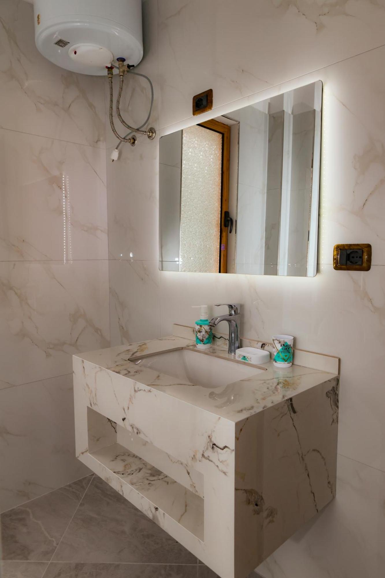 Eden Hotel Shëngjin المظهر الخارجي الصورة